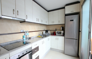 48906_roomy_2_bed_apartment_with_a_private_solarium___secure_parking_160425134338_img_1731
