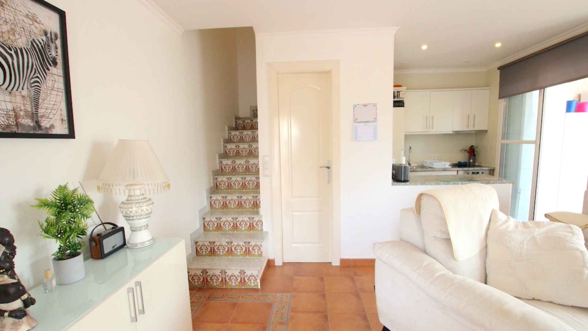 48927_charming_3_bedroom_townhouse_walking_distance_to_the_beach_260425114930_img_2193