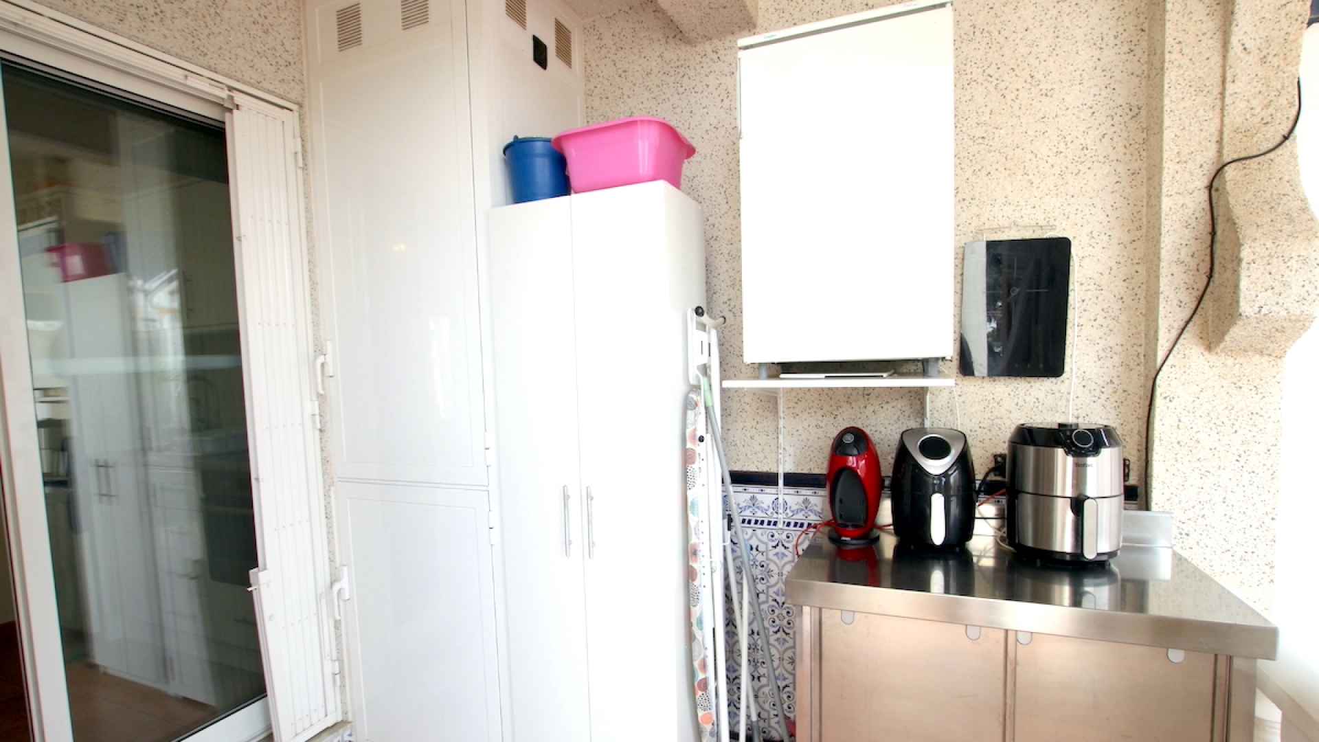 48927_charming_3_bedroom_townhouse_walking_distance_to_the_beach_260425114934_img_2176