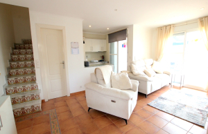 48927_charming_3_bedroom_townhouse_walking_distance_to_the_beach_260425114932_img_2192