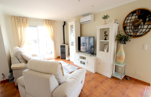 48927_charming_3_bedroom_townhouse_walking_distance_to_the_beach_260425114933_img_2184
