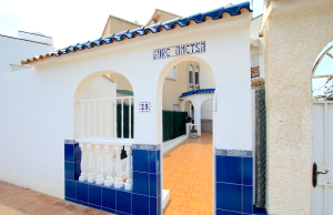 48927_charming_3_bedroom_townhouse_walking_distance_to_the_beach_260425114934_img_2137