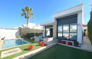 200-4049, Three Bedroom Detached Villa In Pueblo Bravo, Ciudad Quesada.