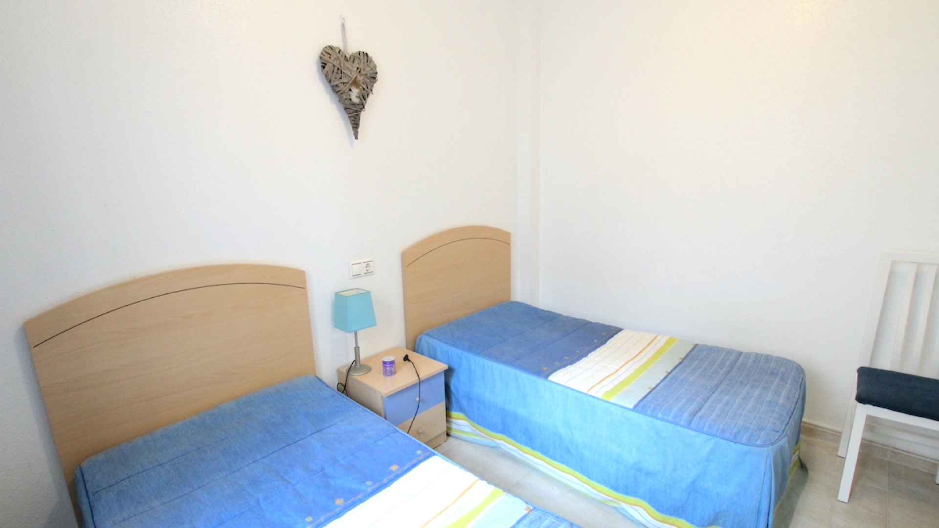 48895_charming_2_bed_top_floor_apartment_with_salt_lake_views_080425094925_img_1290