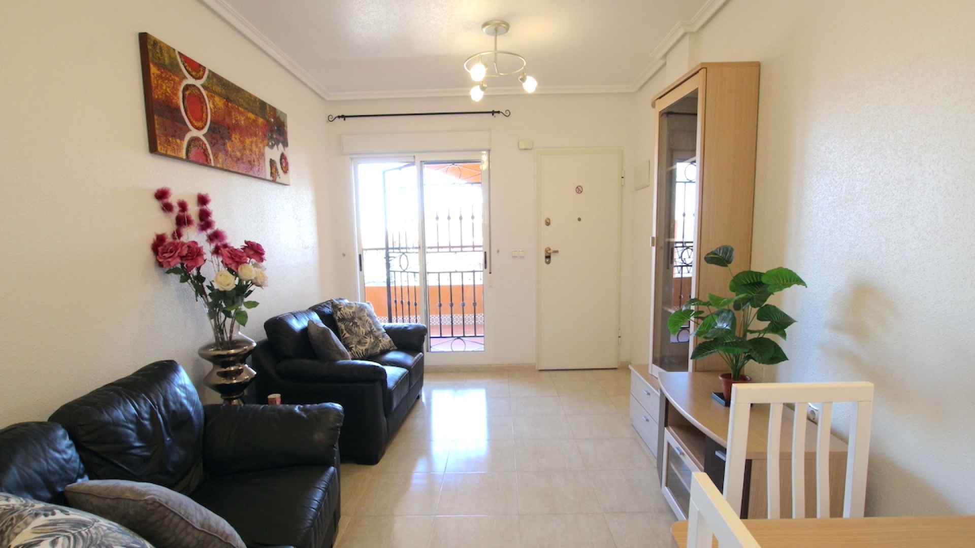 48895_charming_2_bed_top_floor_apartment_with_salt_lake_views_080425094927_img_1262