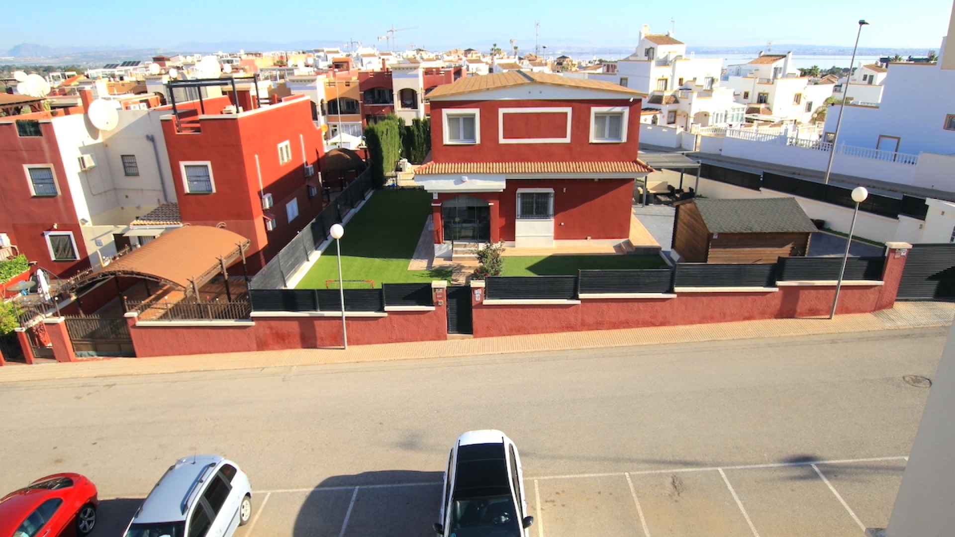 48895_charming_2_bed_top_floor_apartment_with_salt_lake_views_080425094928_img_1309