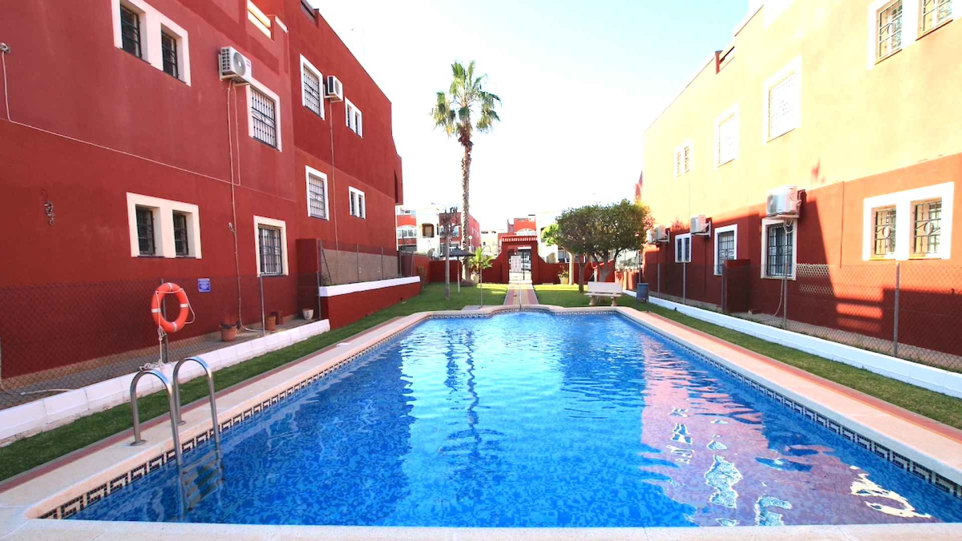 48895_charming_2_bed_top_floor_apartment_with_salt_lake_views_080425094928_img_1314