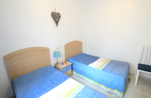 48895_charming_2_bed_top_floor_apartment_with_salt_lake_views_080425094925_img_1290