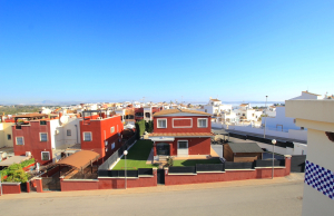 48895_charming_2_bed_top_floor_apartment_with_salt_lake_views_080425094928_img_1305