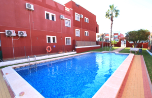 48895_charming_2_bed_top_floor_apartment_with_salt_lake_views_080425094929_img_1312