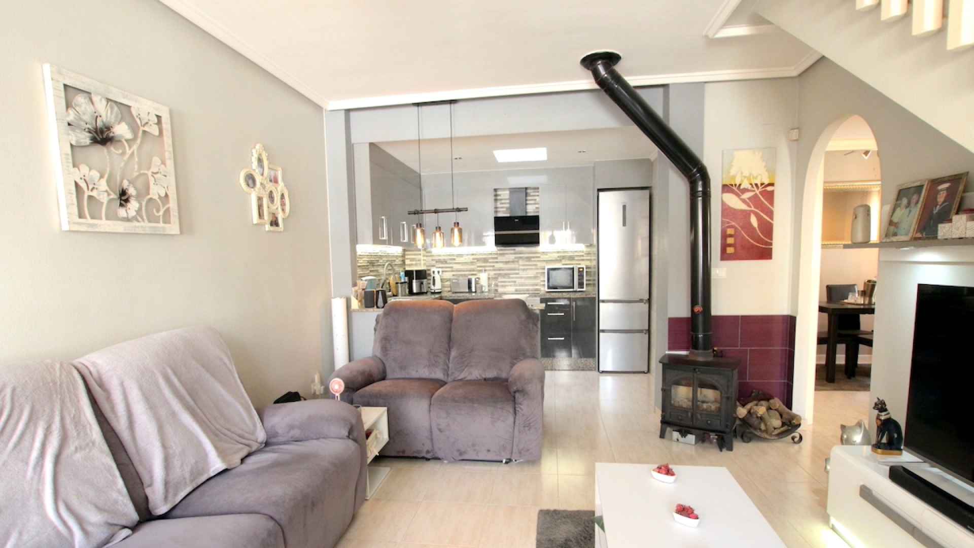 48945_stylish_3_bedroom_townhouse_in_residential_inspiracion_ii_(pau_8)_090525103021_img_2520