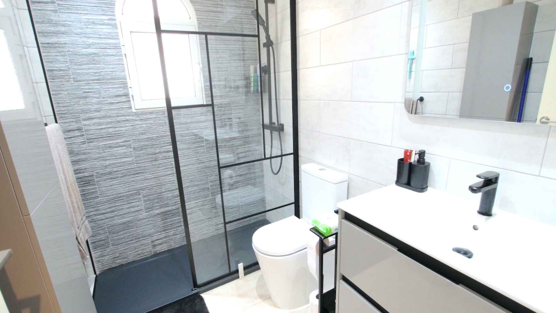 48945_stylish_3_bedroom_townhouse_in_residential_inspiracion_ii_(pau_8)_090525103023_img_2534