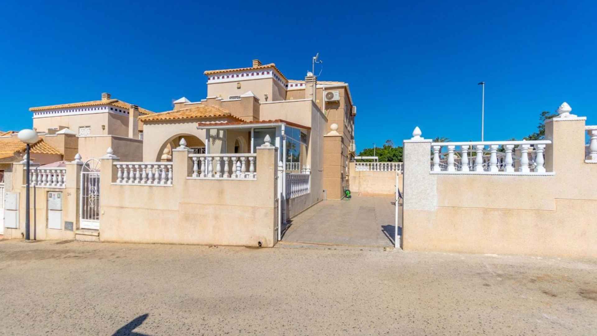 resale-townhouse-torrevieja-altos-de-la-bahia_157177_xl