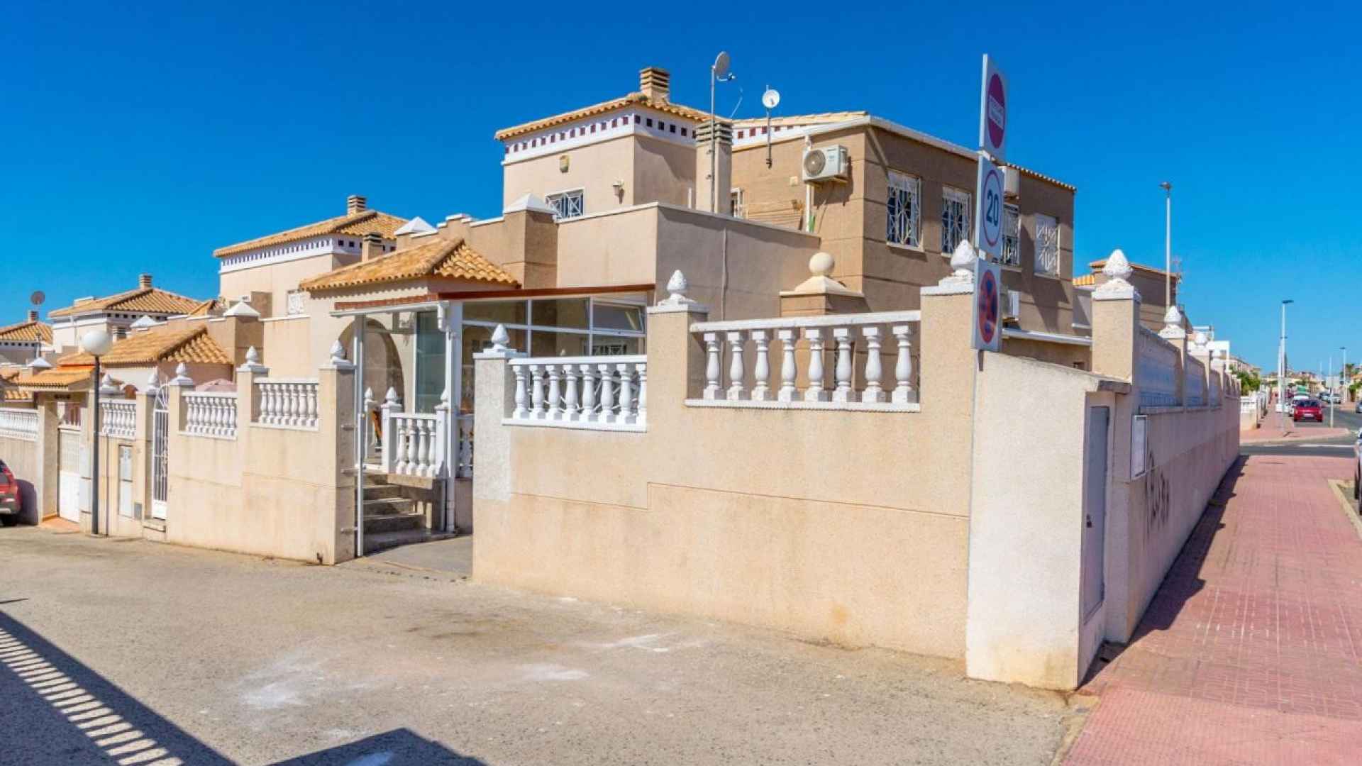 resale-townhouse-torrevieja-altos-de-la-bahia_157178_xl