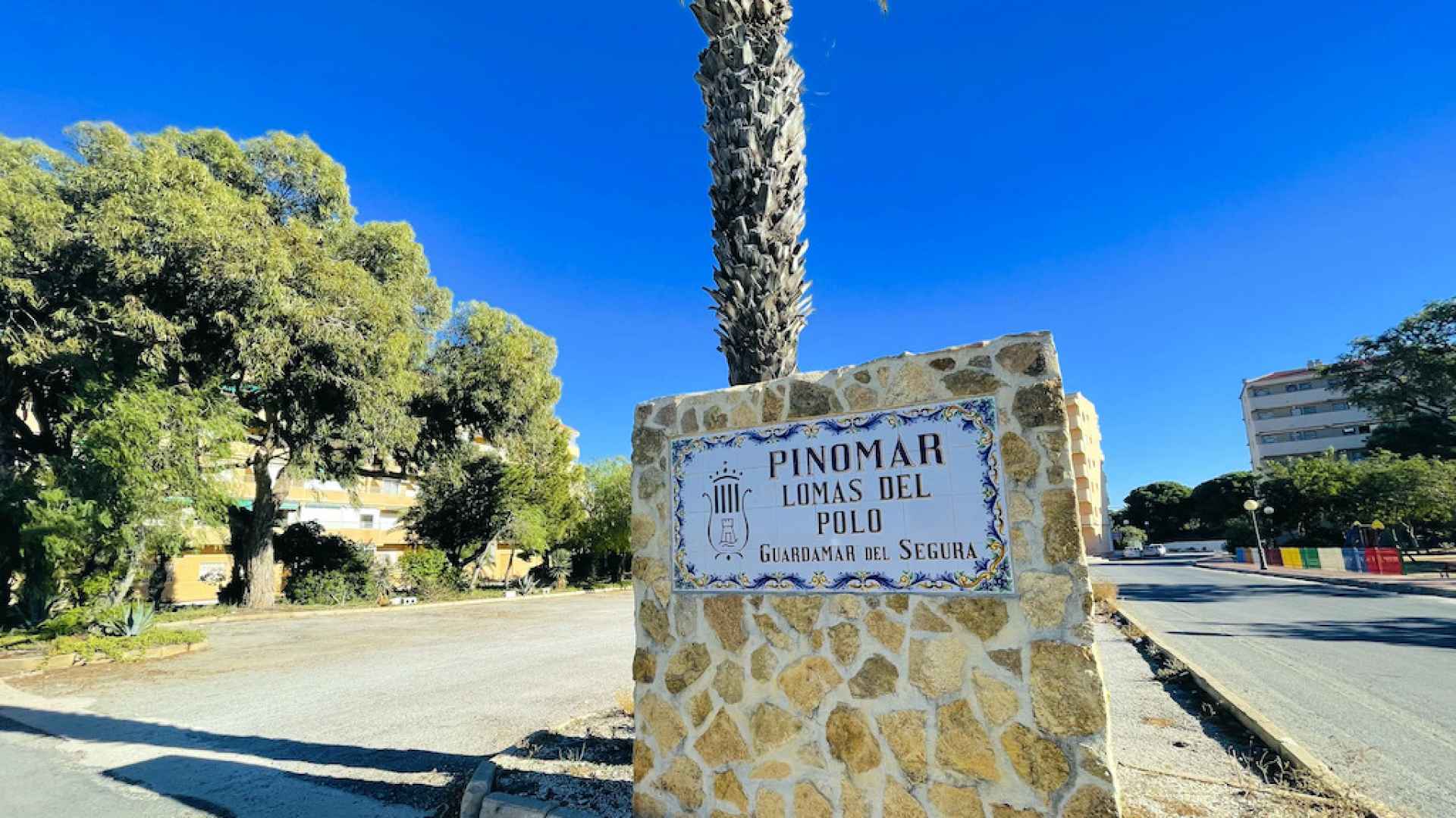 48944_charming_ground_floor_coastal_apartment_walking_distance_to_the_beach_070525121908_location