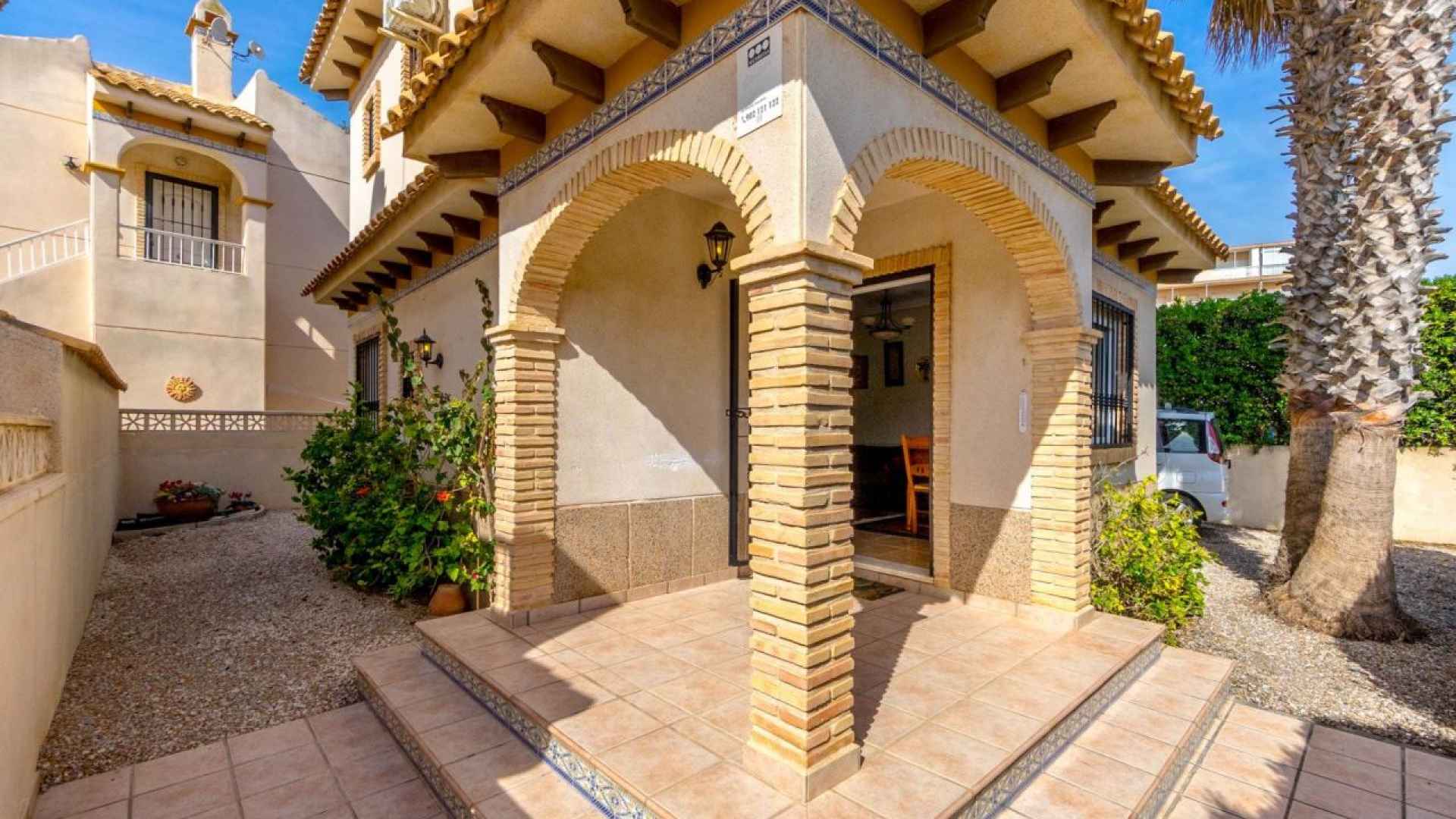 resale-detached-villa-torrevieja-la-rosaleda_158364_xl